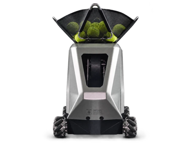 Sportbot padel moving ball launcher