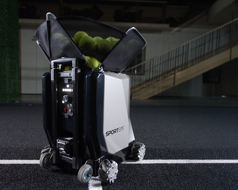 Moving padel ball launcher - Image 3